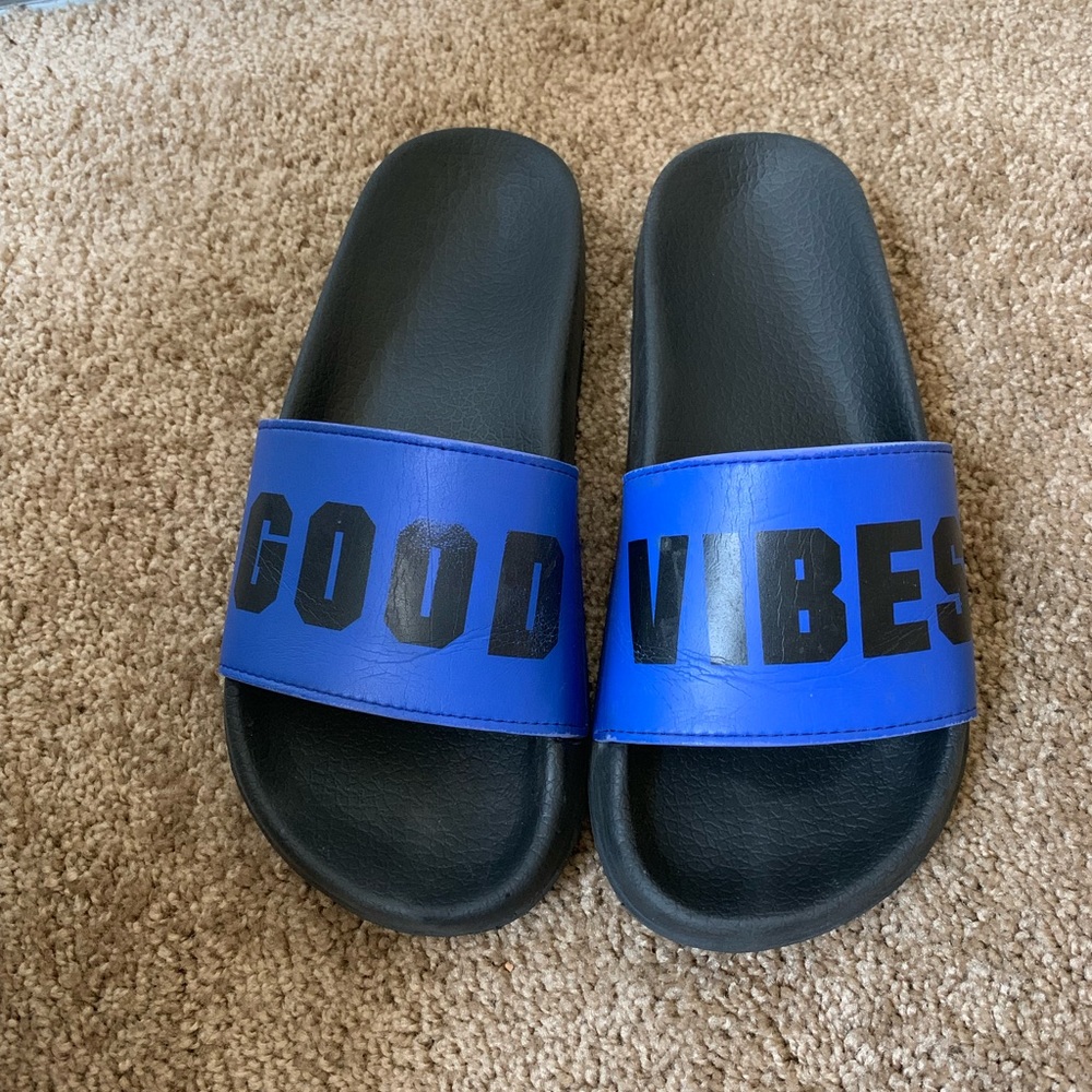 Victoria secret “good vibes” slides